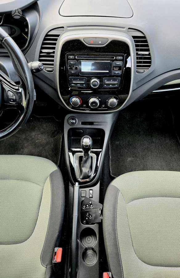 Renault Captur 2015 — photo 18
