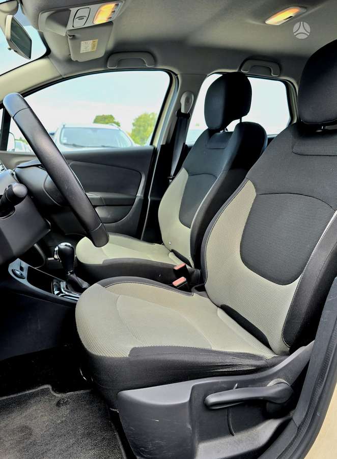 Renault Captur 2015 — photo 19