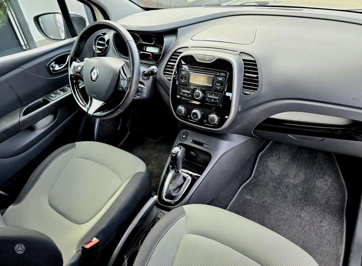 Renault Captur 2015 — photo 22