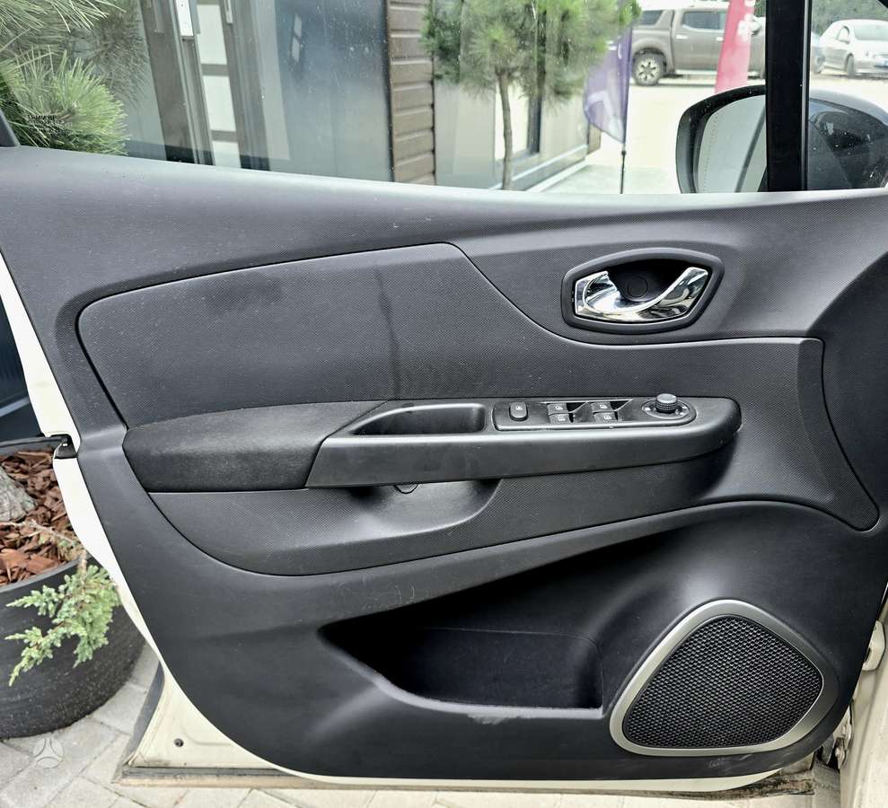 Renault Captur 2015 — photo 26