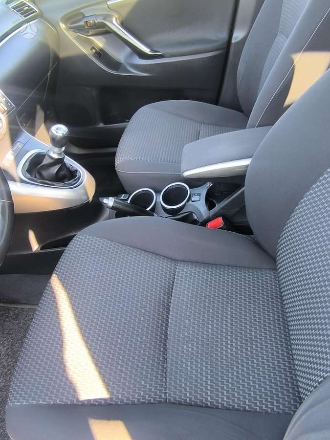 Toyota Verso 2015 — photo 12