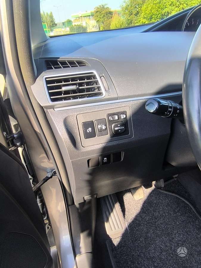 Toyota Verso 2015 — photo 13