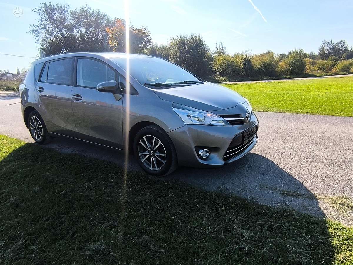 Toyota Verso 2015 — photo 6