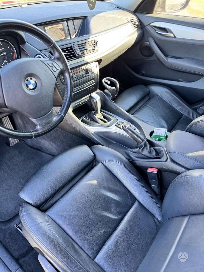 BMW X1 2009 — photo 10