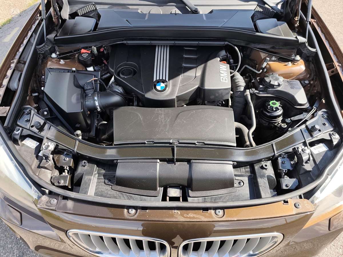 BMW X1 2009 — photo 11