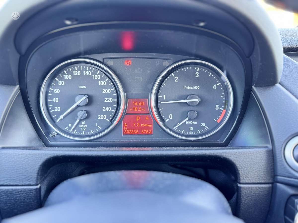 BMW X1 2009 — photo 13