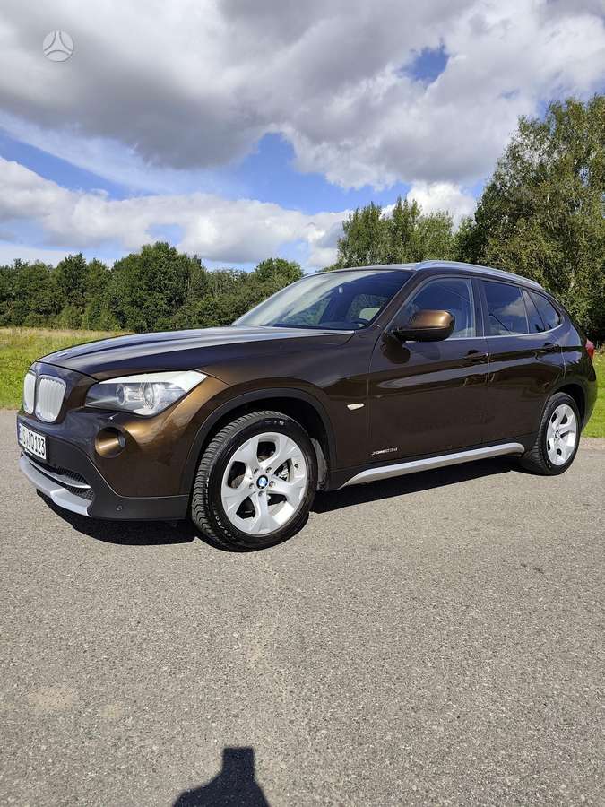BMW X1 2009 — engine 1995 cm³, 204 HP (150kW)