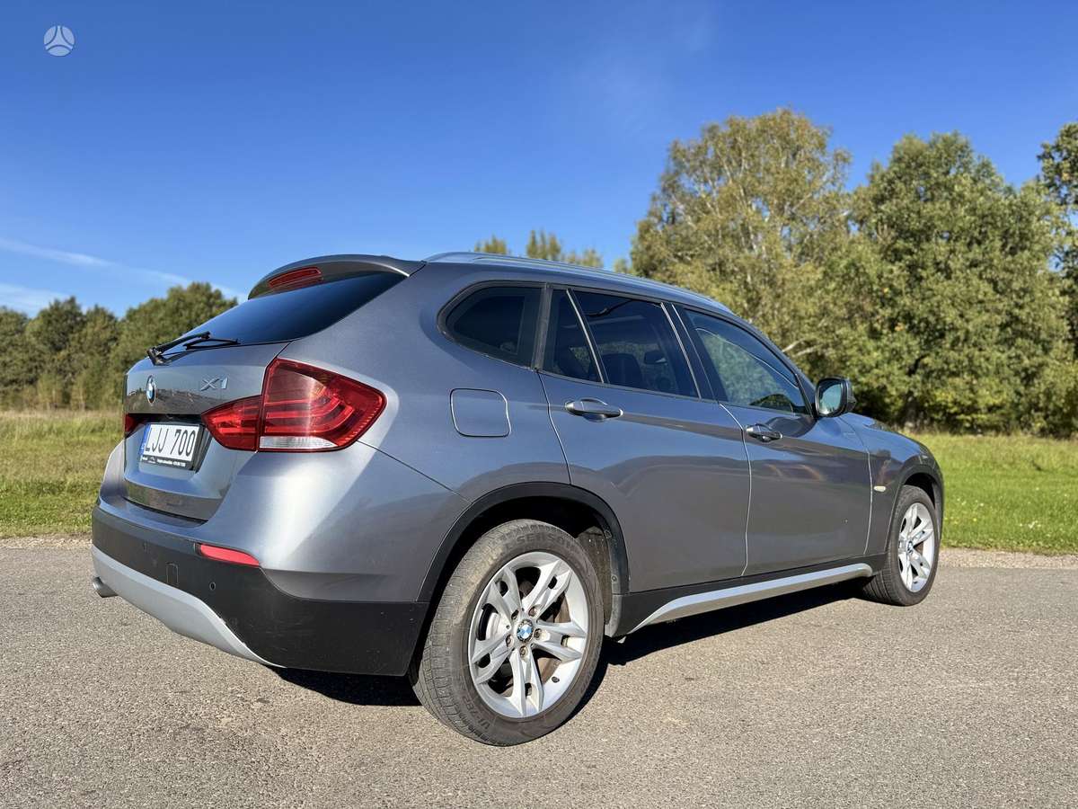 BMW X1 2009 — photo 6