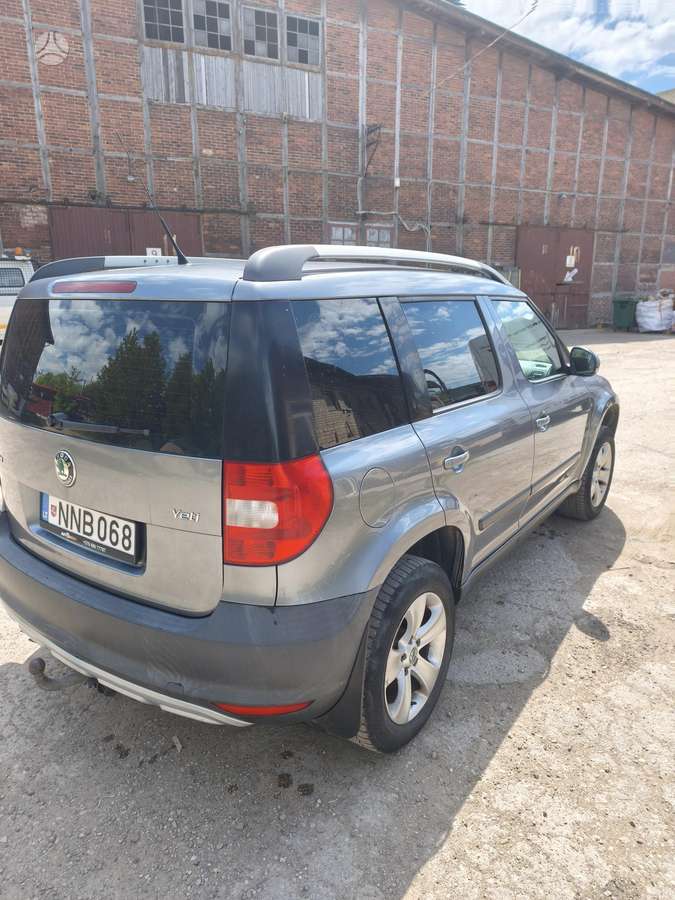 Skoda Yeti 2010 — interior