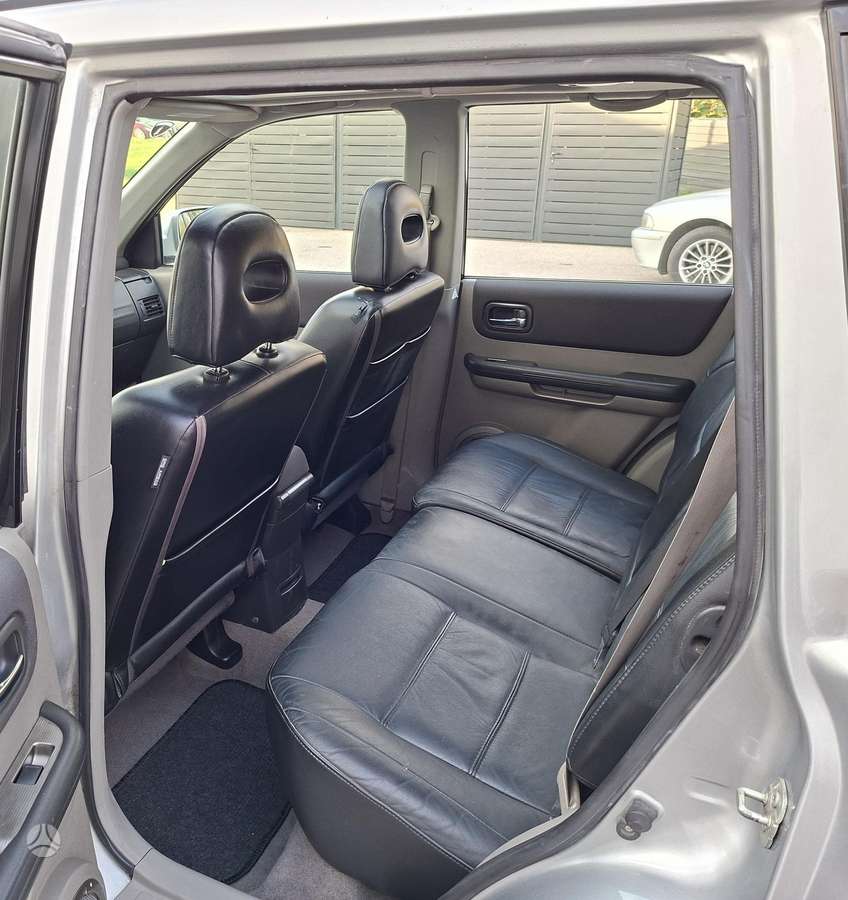 Nissan X-Trail 2005 — photo 10