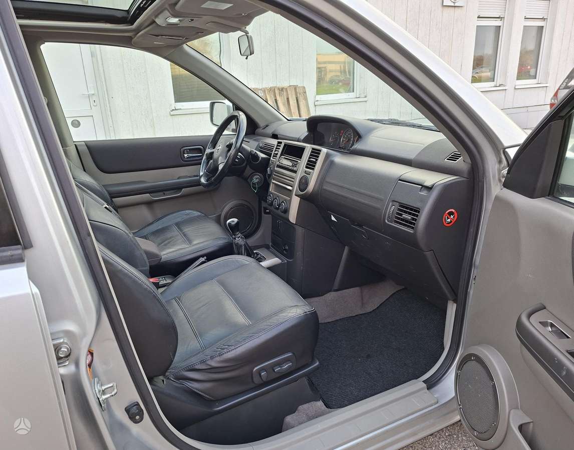 Nissan X-Trail 2005 — photo 8