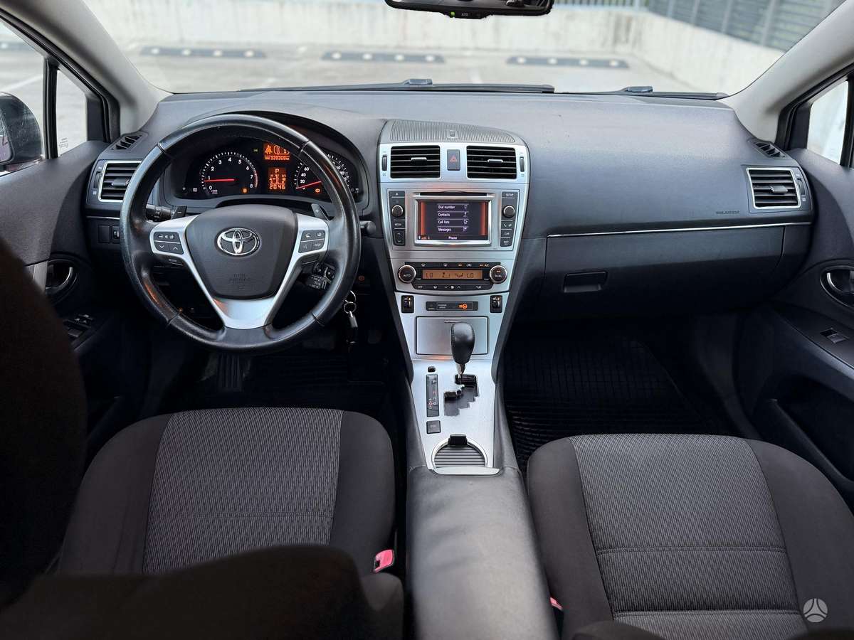 Toyota Avensis 2013 — photo 6