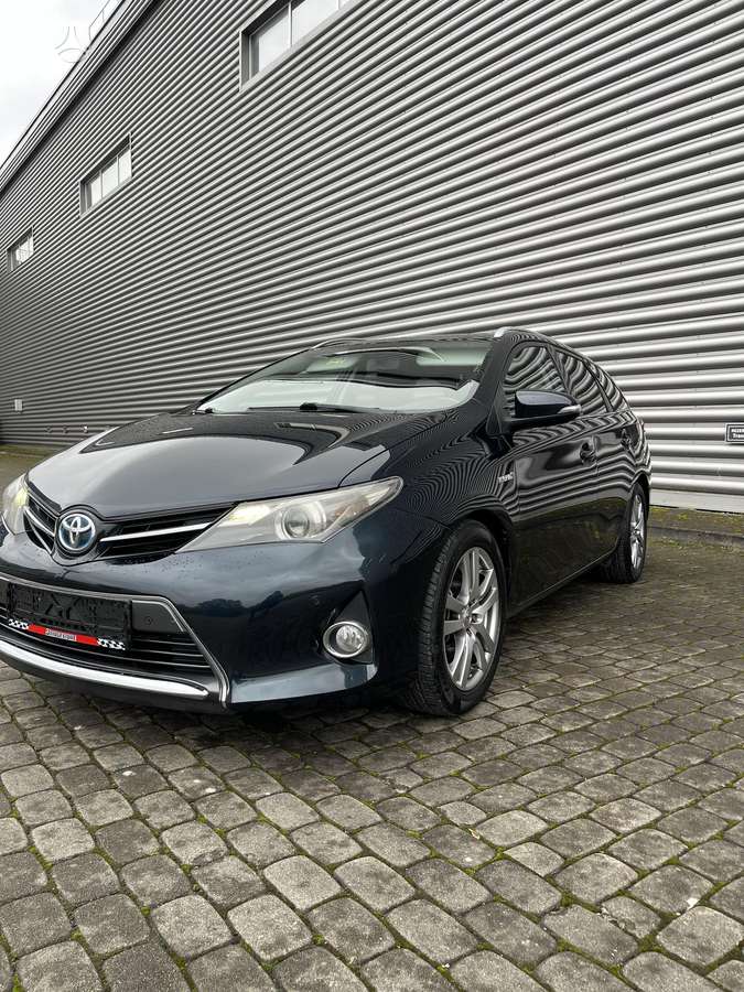 Toyota Auris 2013 — vehicle for AFU Ukraine