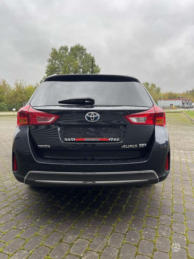 Toyota Auris 2013 — photo 6