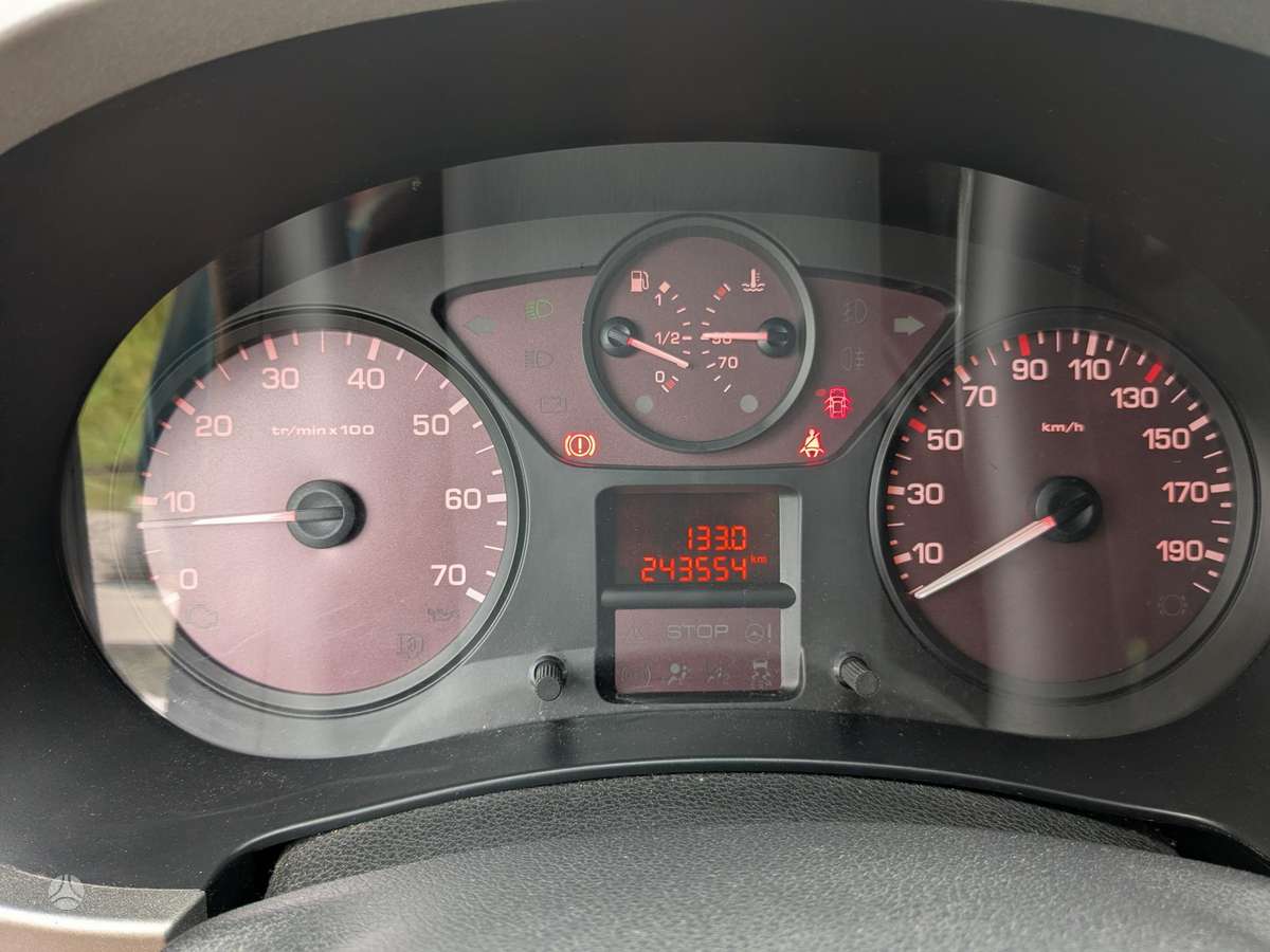 Citroen Berlingo 2011 — photo 10