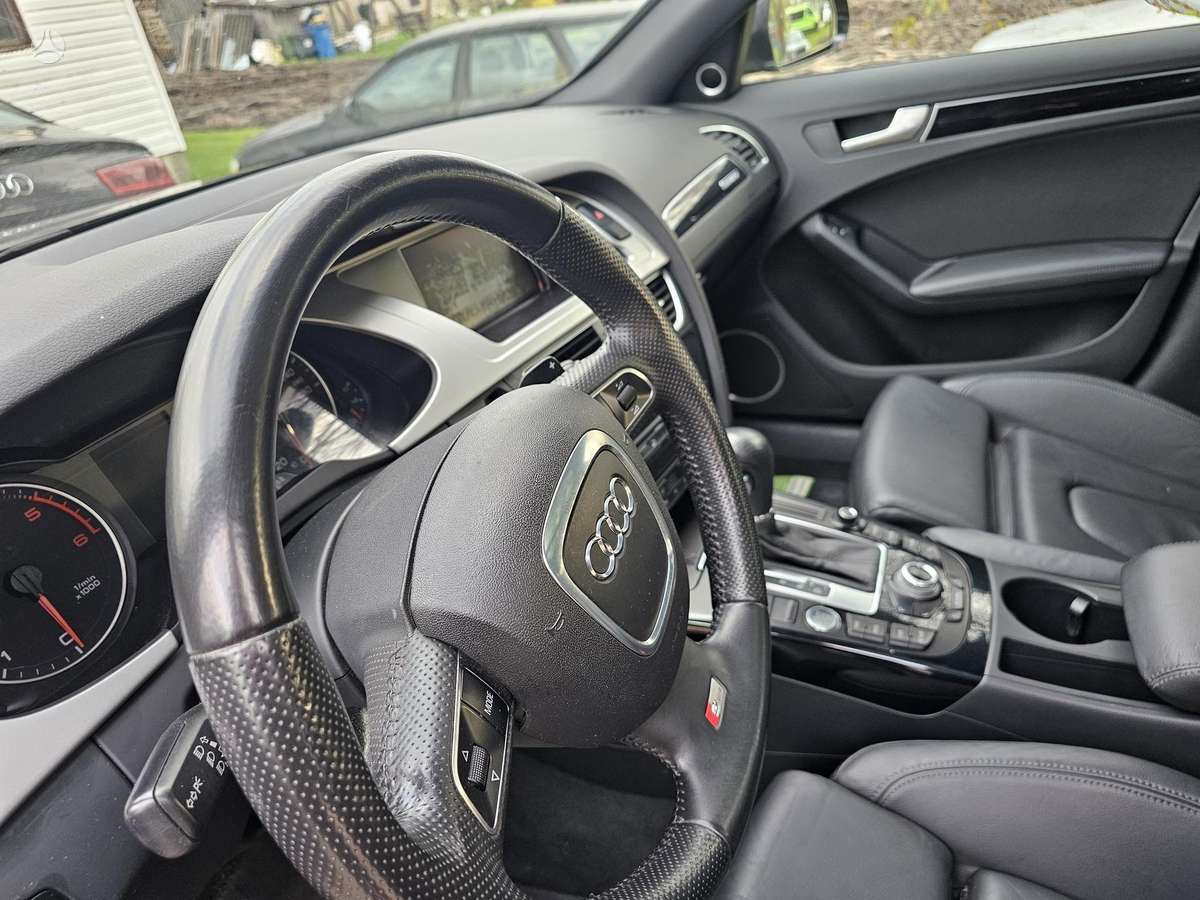 Audi A4 2009 — photo 10