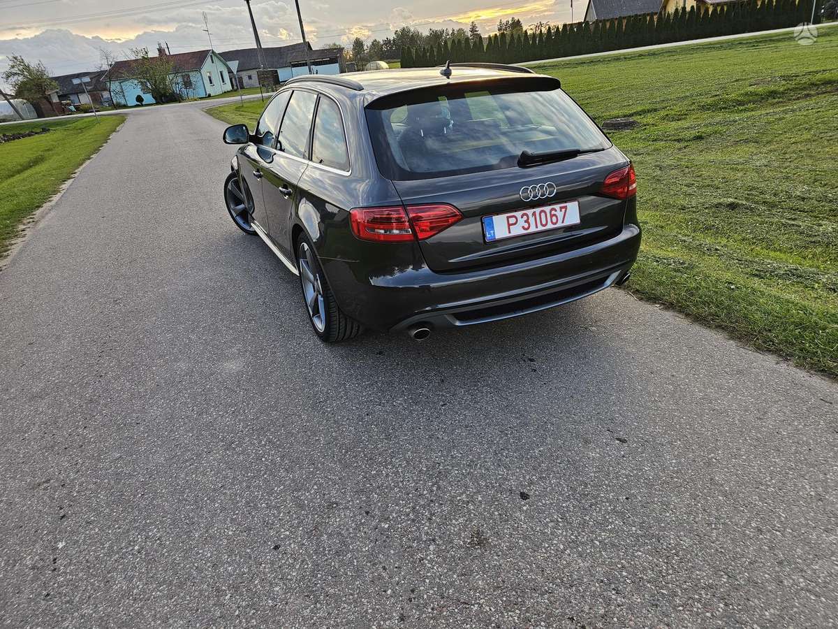 Audi A4 2009 — photo 12