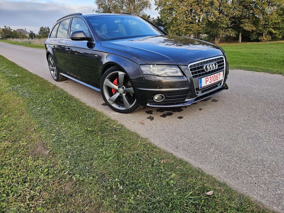 Audi A4 2009 — photo 13