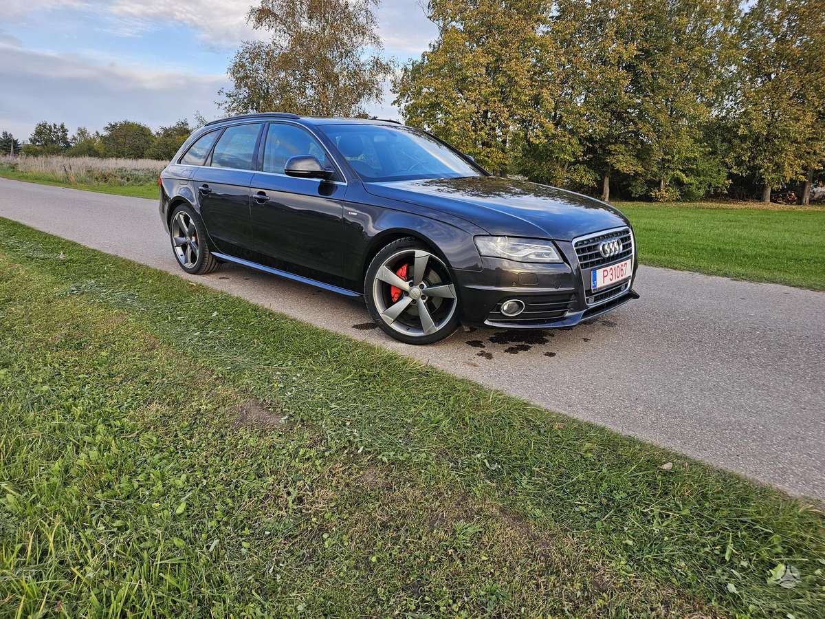 Audi A4 2009 — photo 15