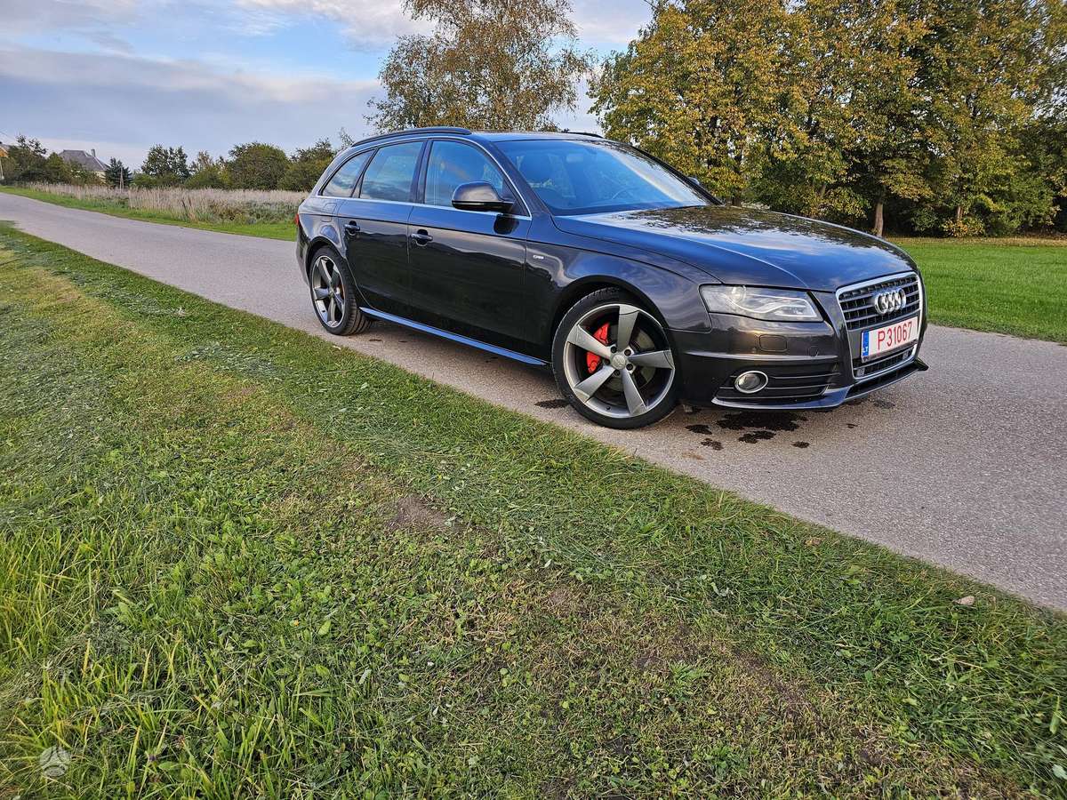 Audi A4 2009 — photo 16
