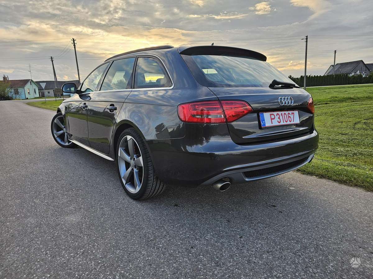 Audi A4 2009 — photo 17