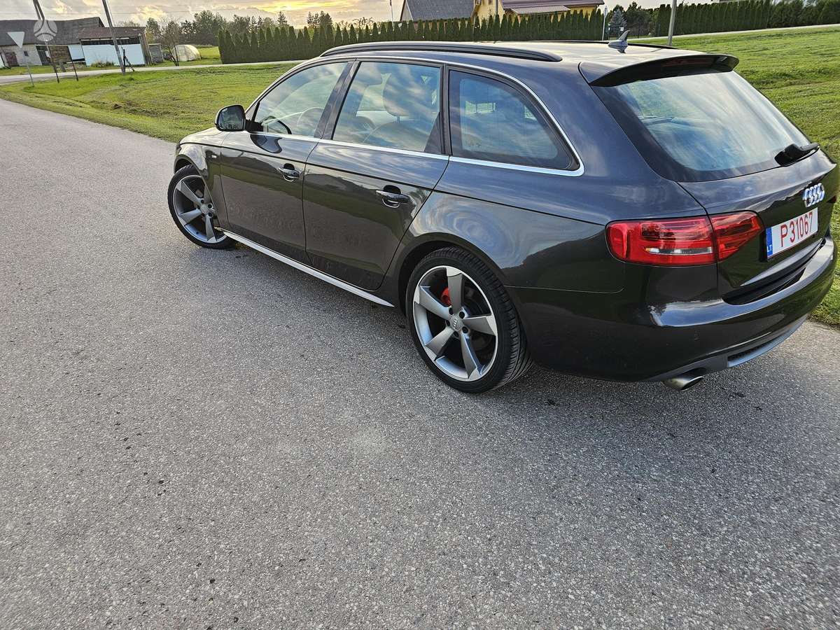 Audi A4 2009 — photo 20
