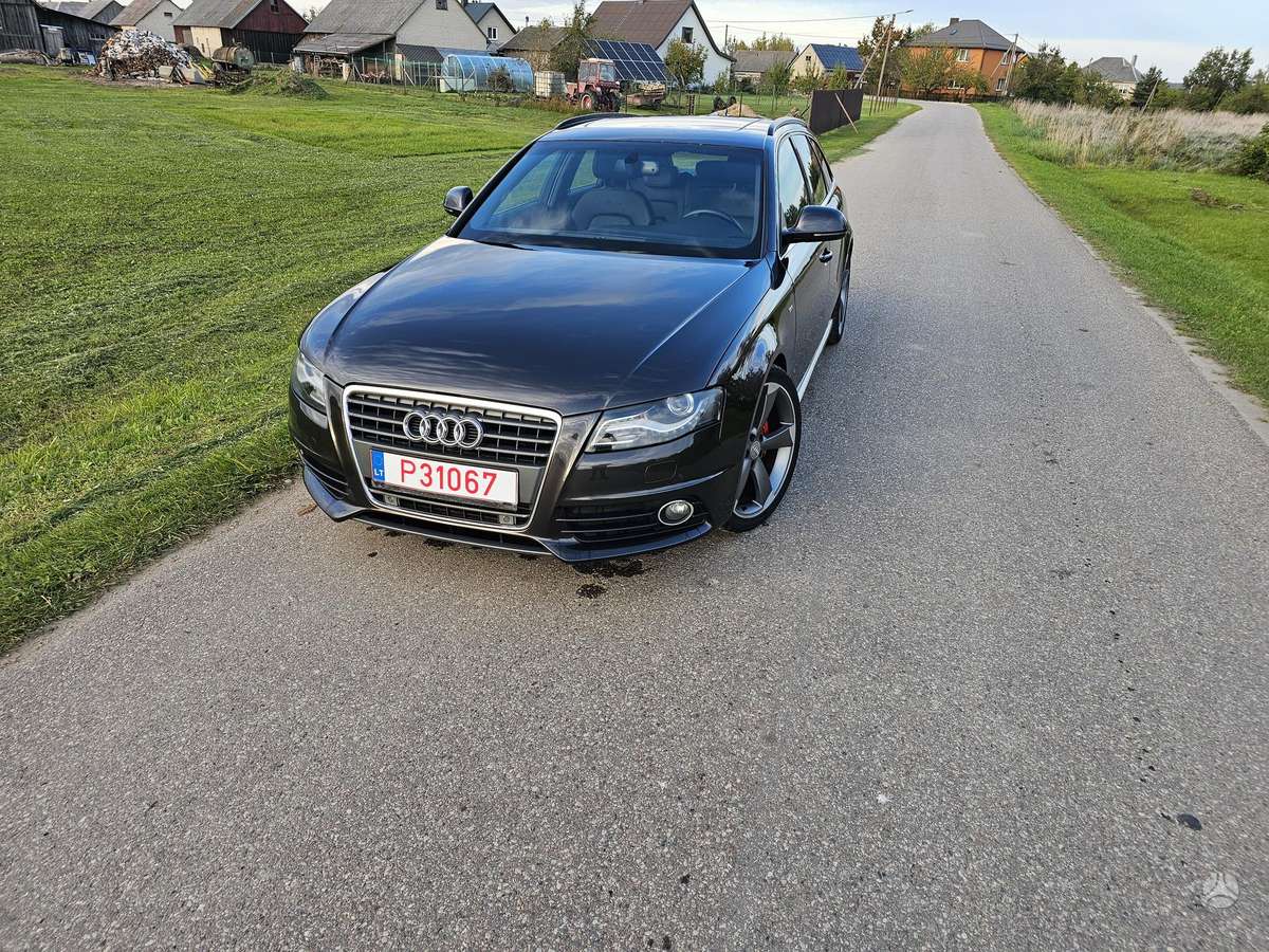 Audi A4 2009 — photo 30