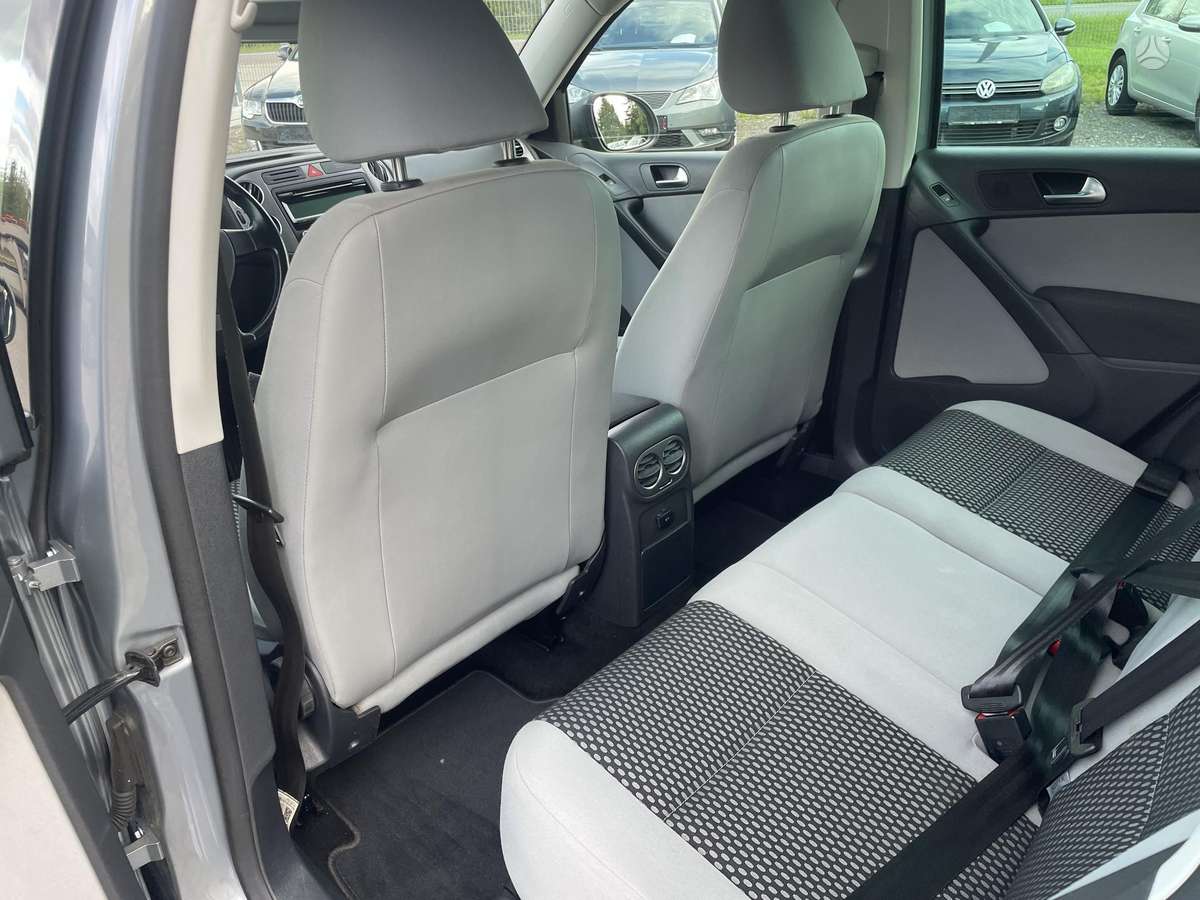 Volkswagen Tiguan 2011 — photo 11