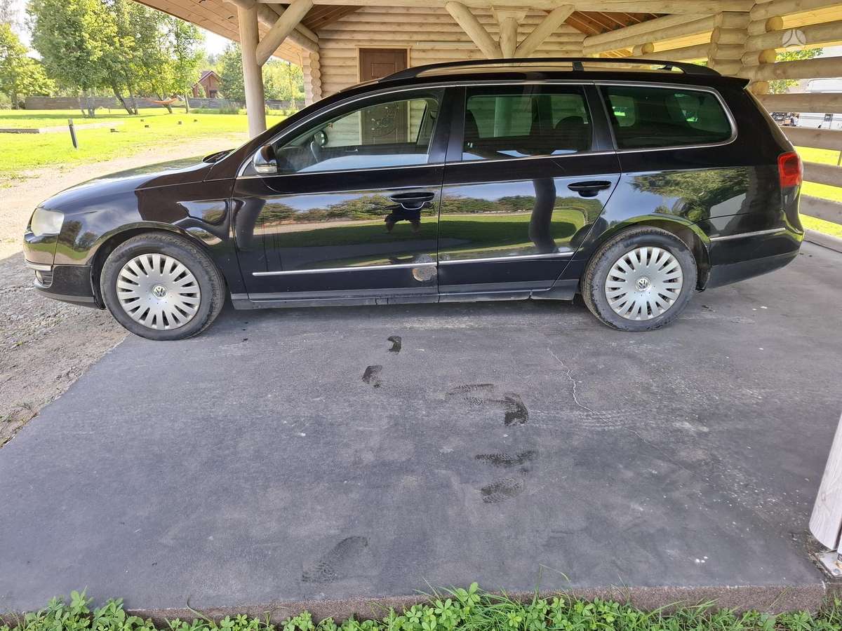 Volkswagen Passat 2008 — вигляд ззаду