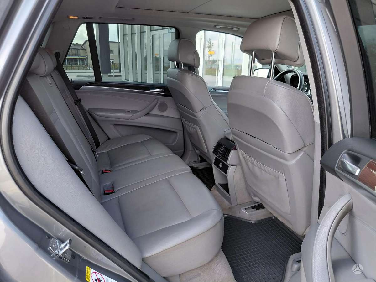 BMW X5 2007 — photo 10