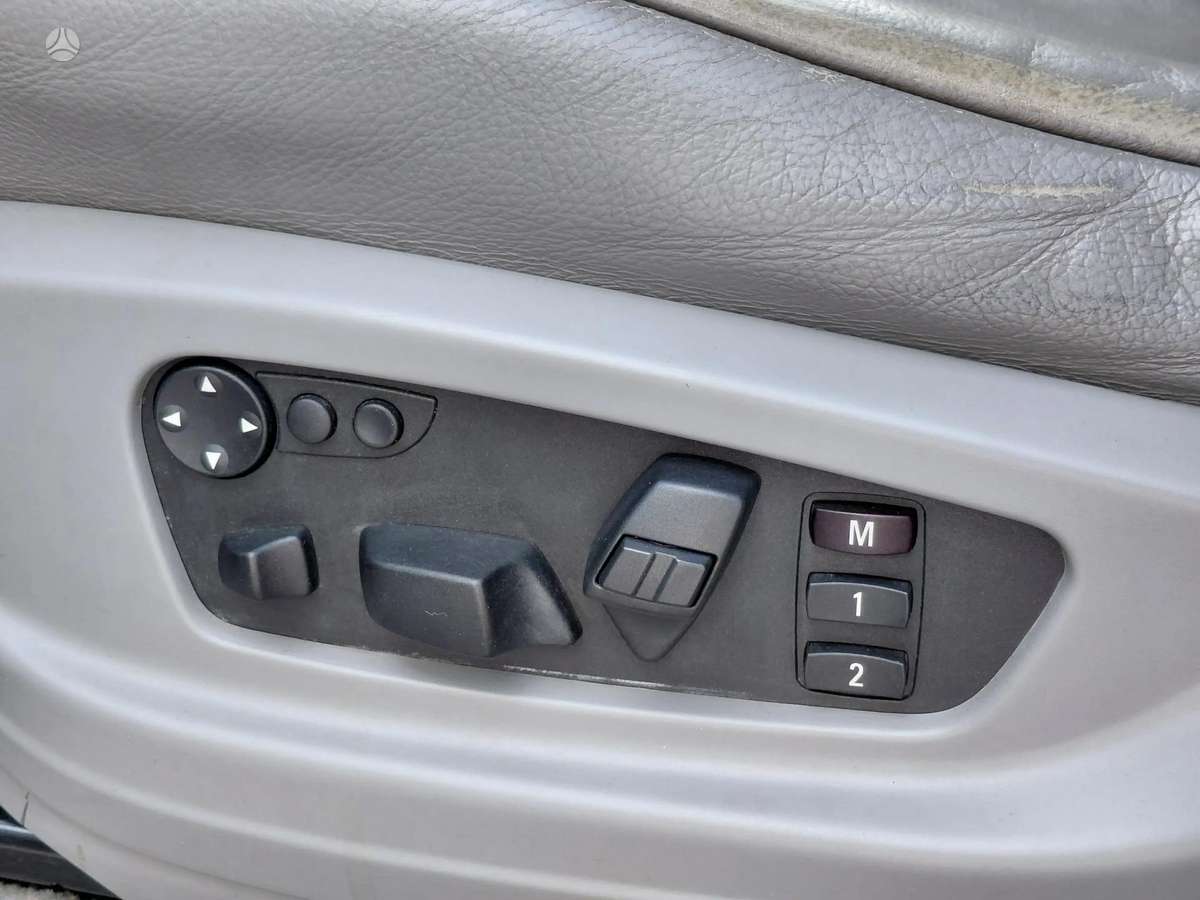 BMW X5 2007 — photo 13