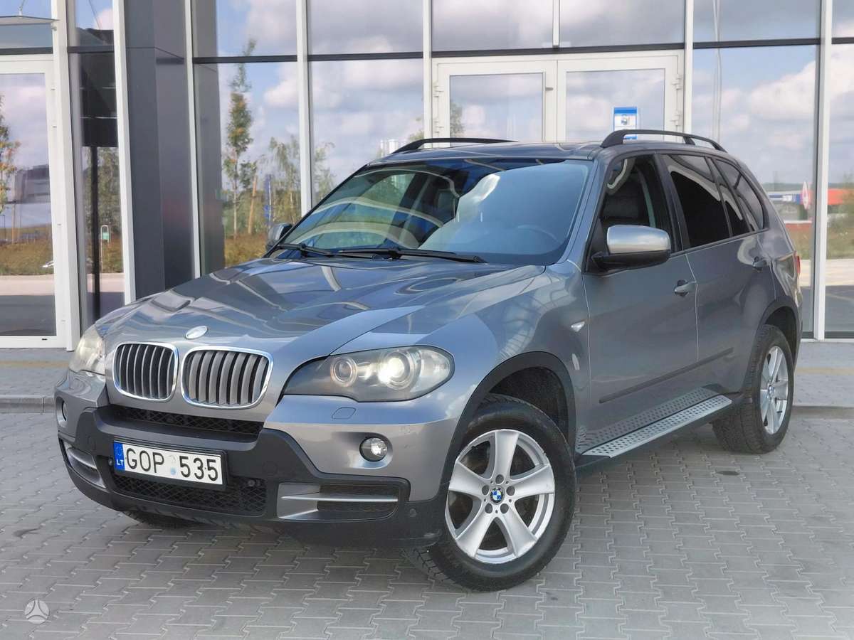 BMW X5 2007 — interior