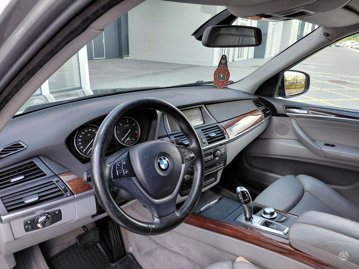 BMW X5 2007 — photo 7