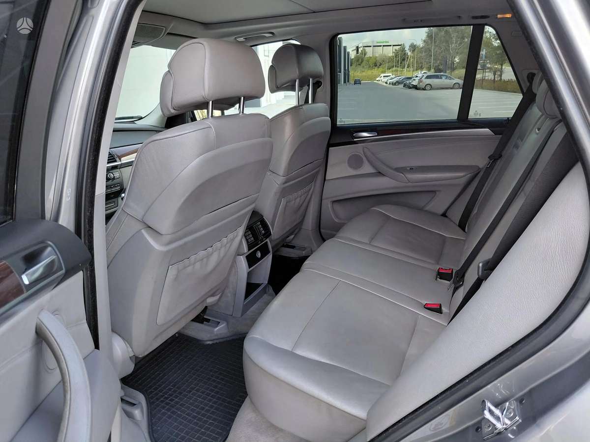BMW X5 2007 — photo 9