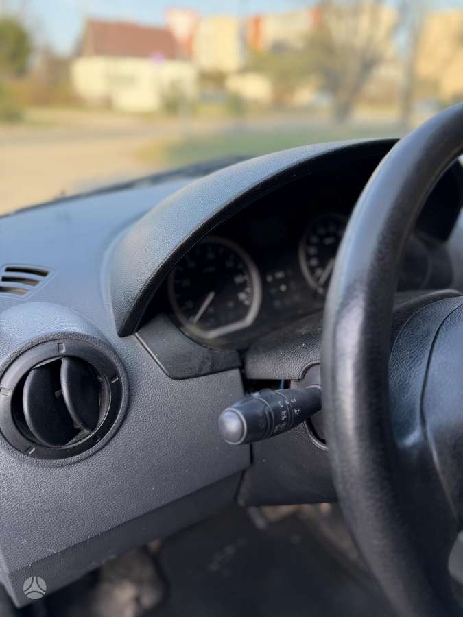 Dacia Logan 2007 — photo 12