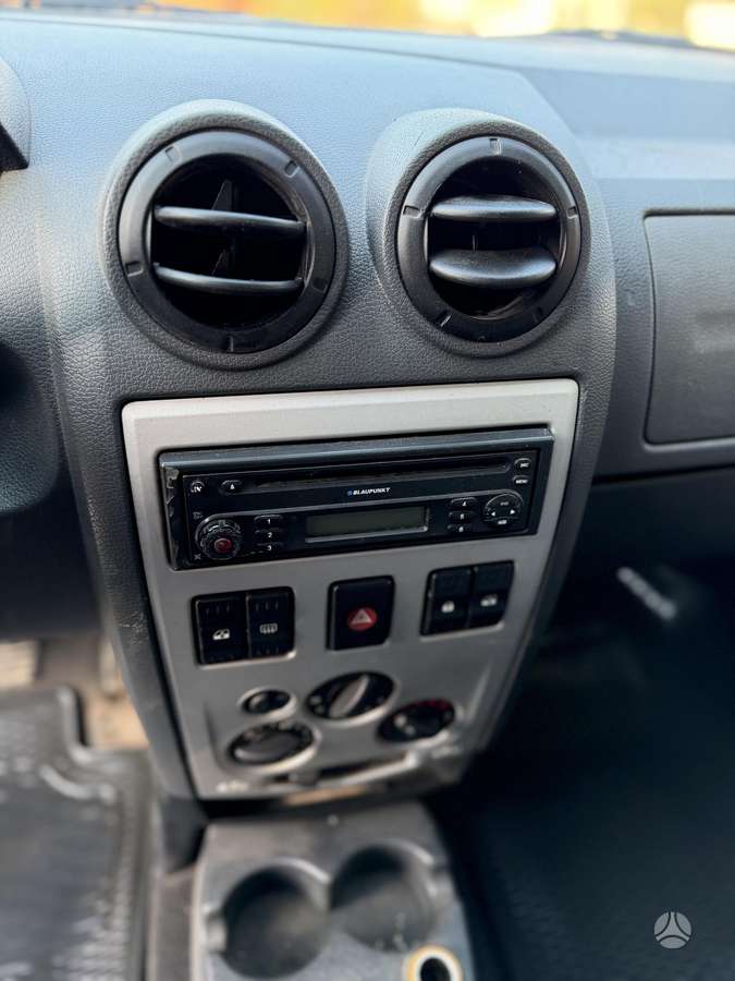 Dacia Logan 2007 — photo 14
