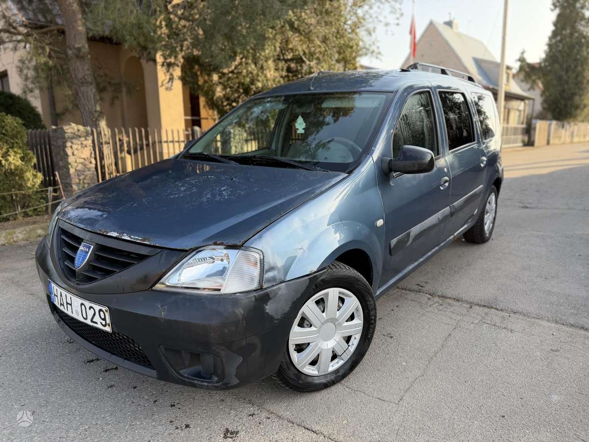 Dacia Logan 2007 — rear view