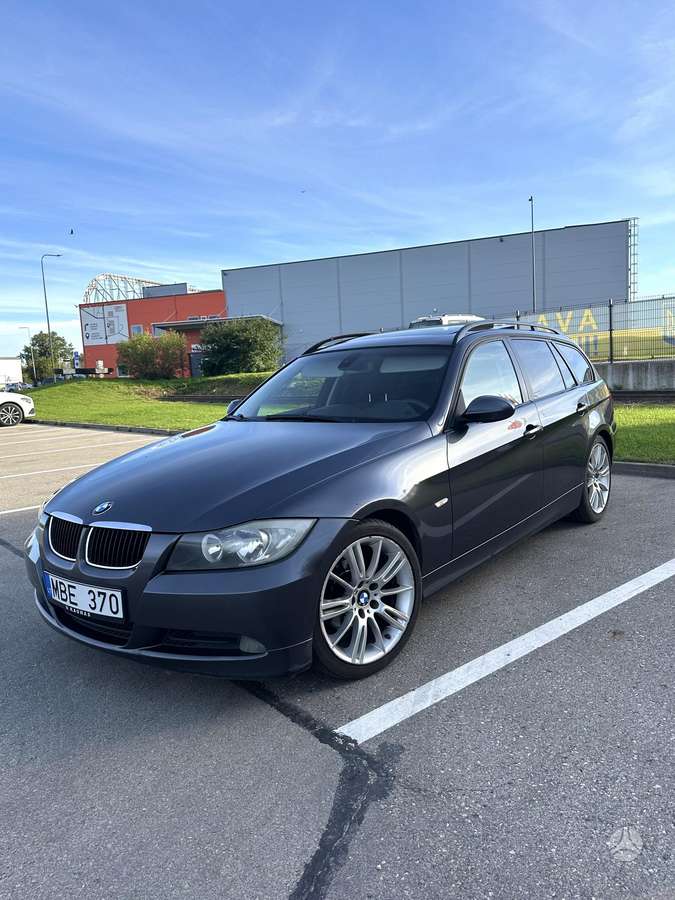 BMW 320, 2006