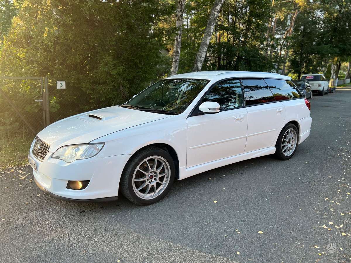 Subaru Legacy, 2004