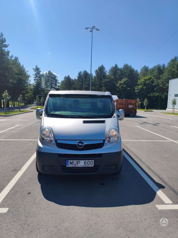 Opel Vivaro 2010 — photo 5