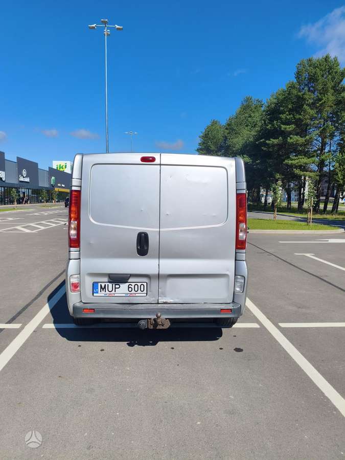 Opel Vivaro 2010 — photo 6