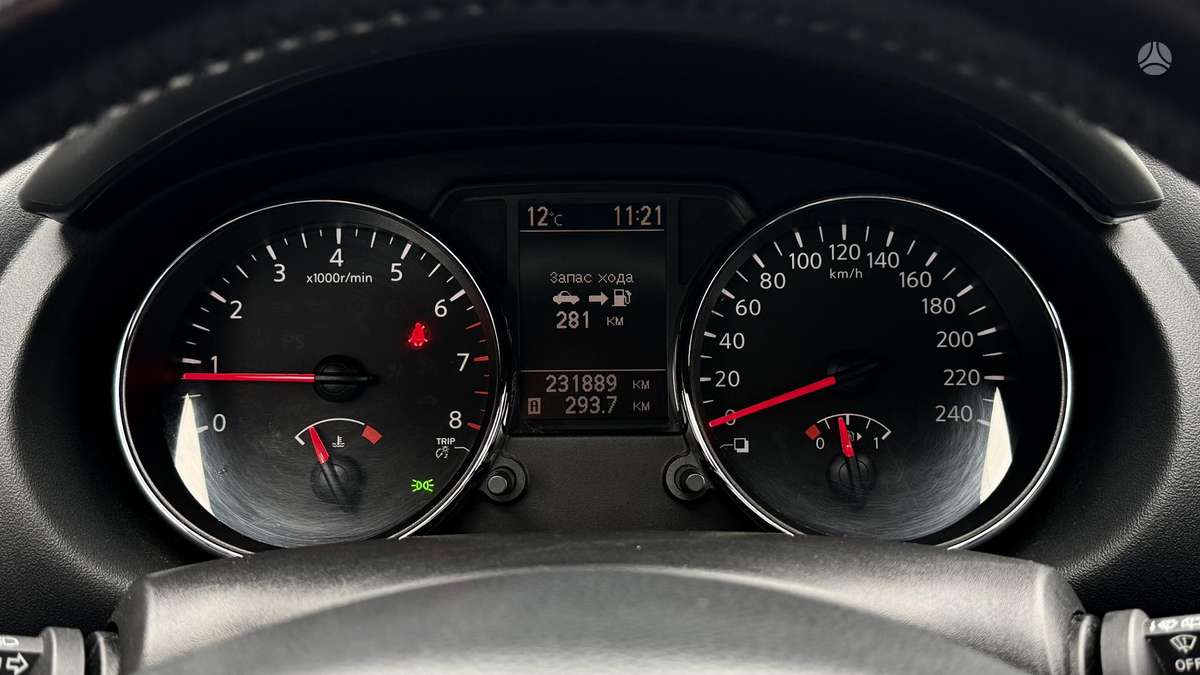 Nissan Qashqai 2010 — photo 21