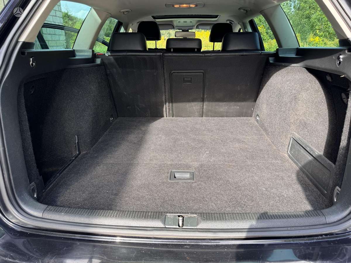 Volkswagen Passat 2010 — photo 19