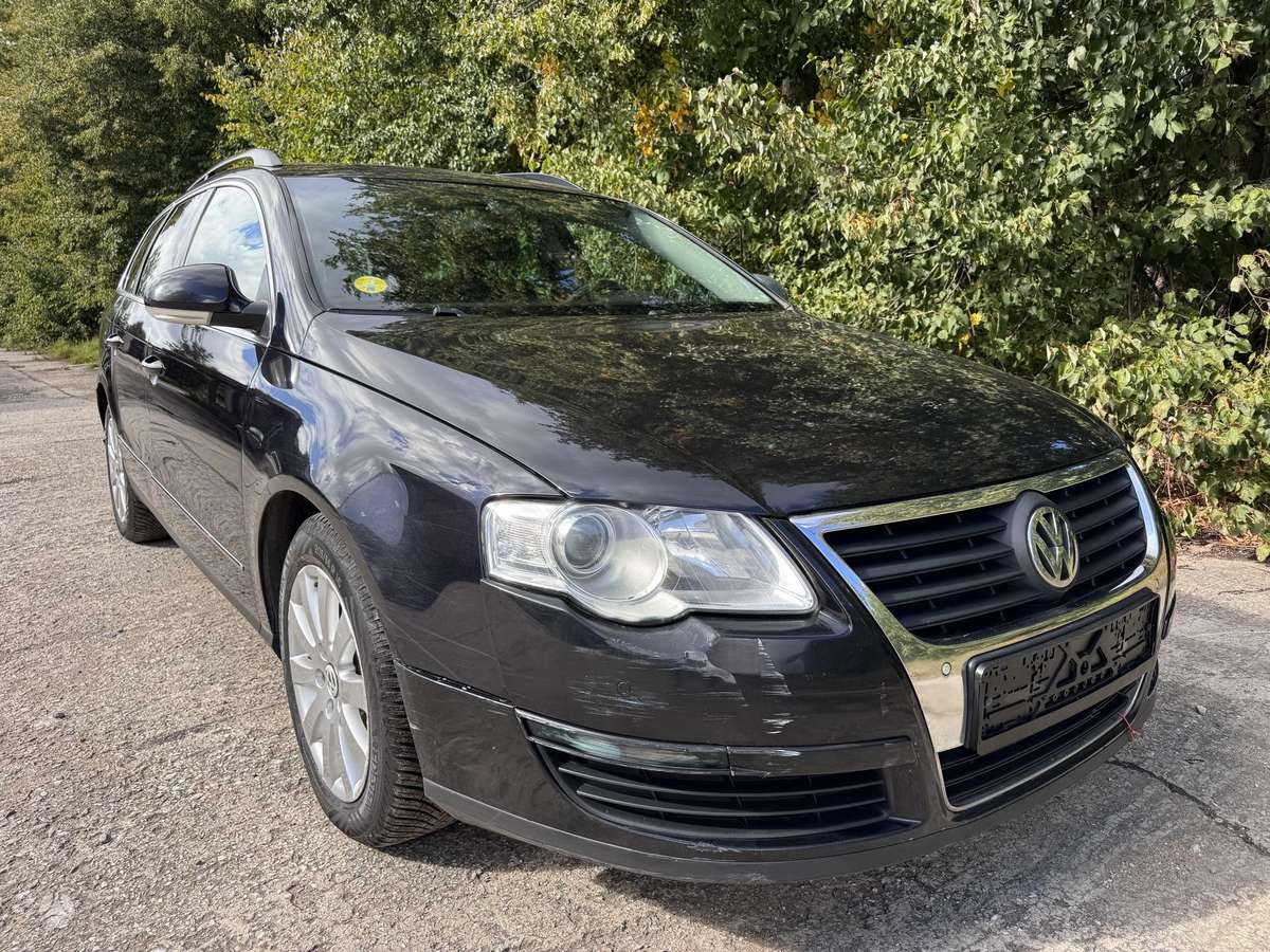 Volkswagen Passat 2010 — engine 1598 cm³, 105 HP (77kW)