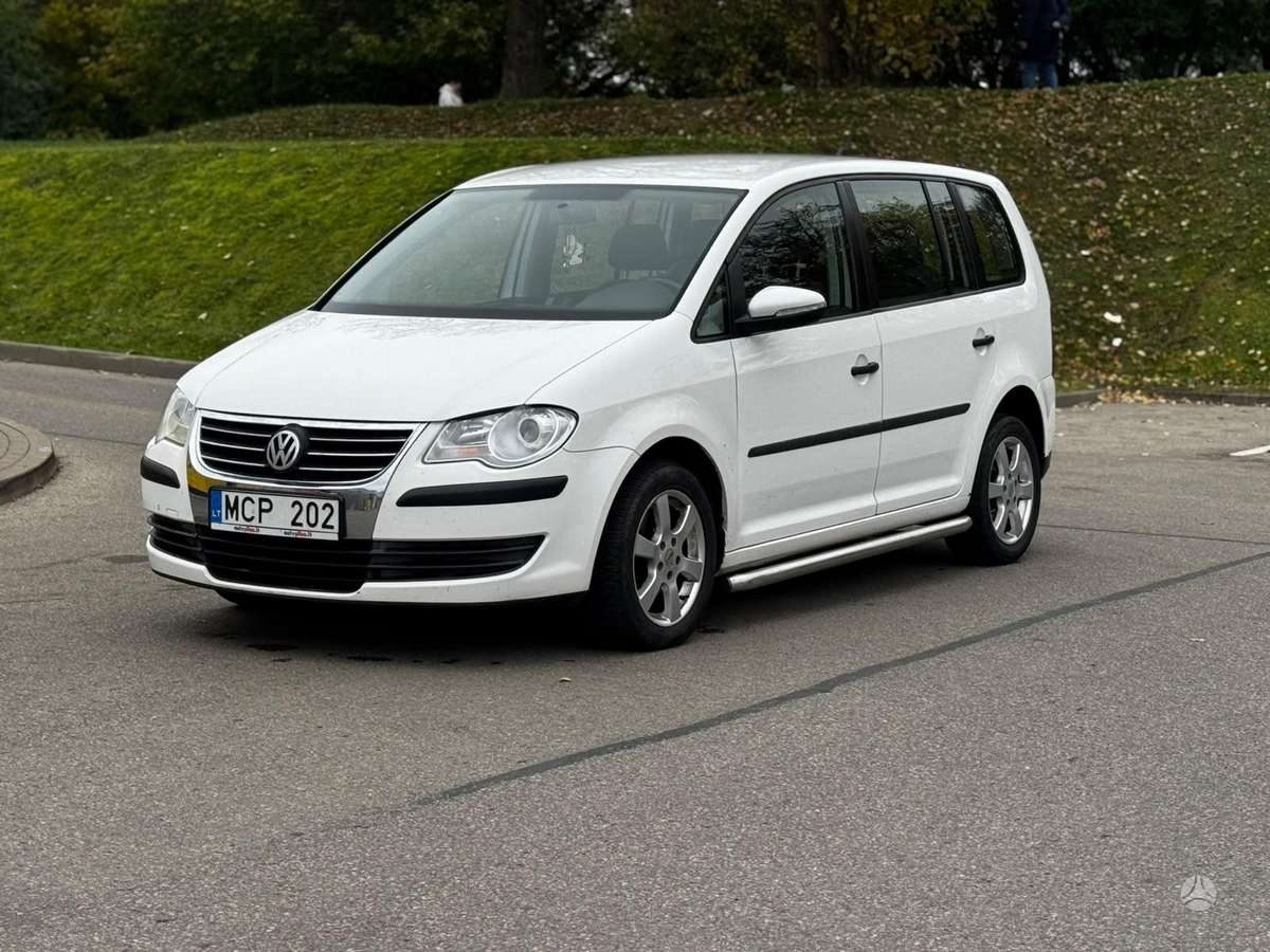 Volkswagen Touran 2011 — vehicle for AFU Ukraine