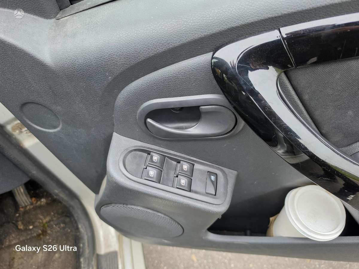 Dacia Duster 2014 — photo 17
