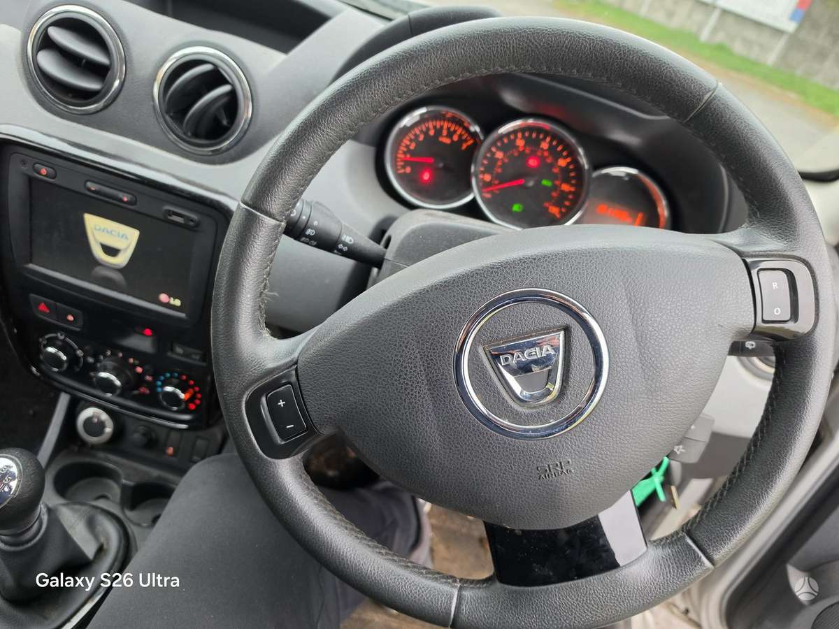 Dacia Duster 2014 — photo 18
