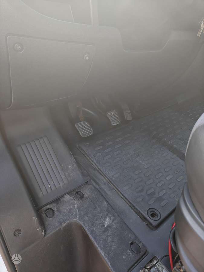 Peugeot Boxer 2011 — photo 11