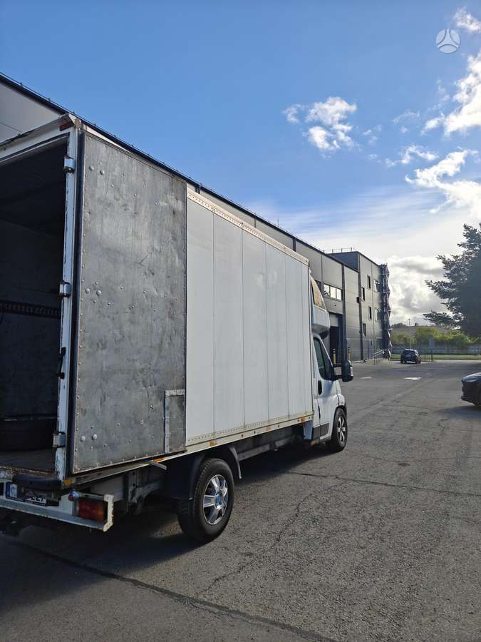 Peugeot Boxer 2011 — photo 15