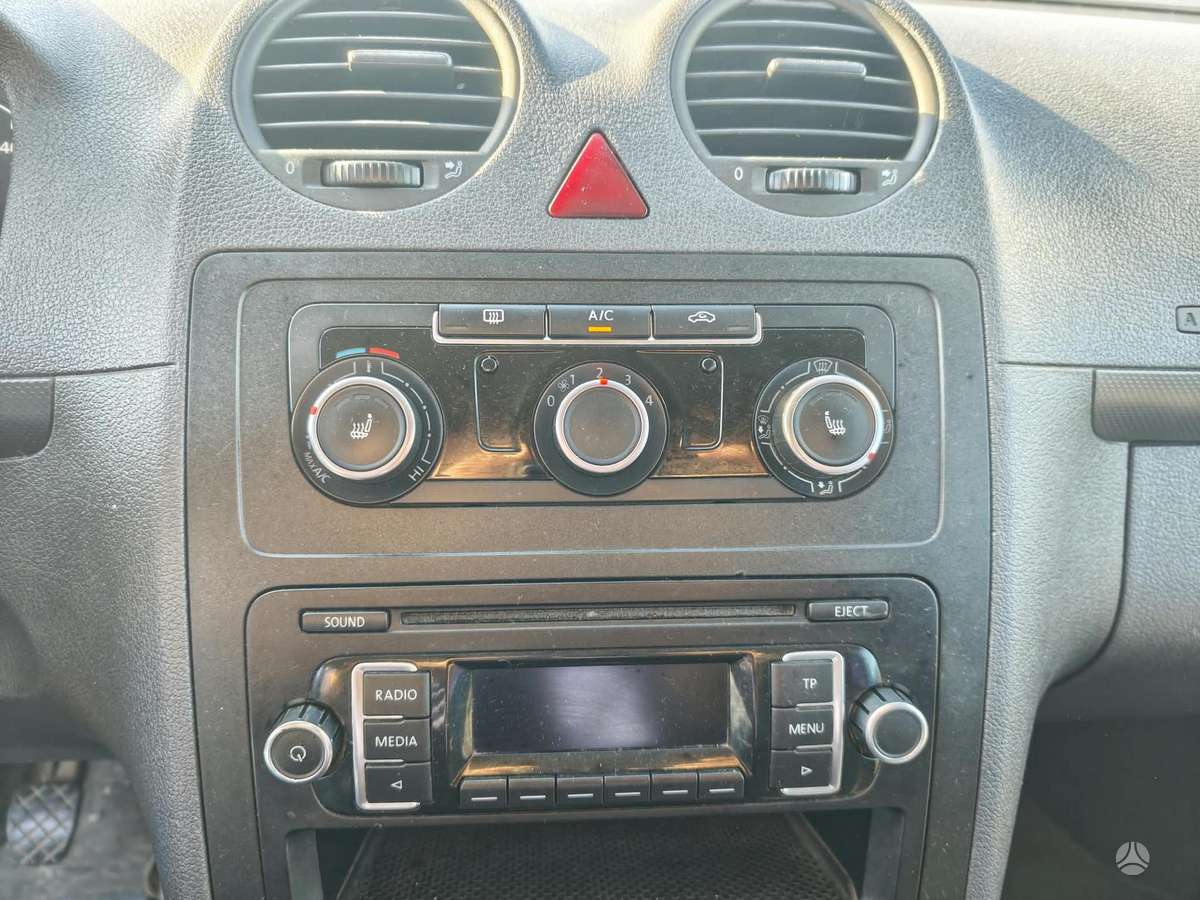 Volkswagen Caddy 2015 — interior